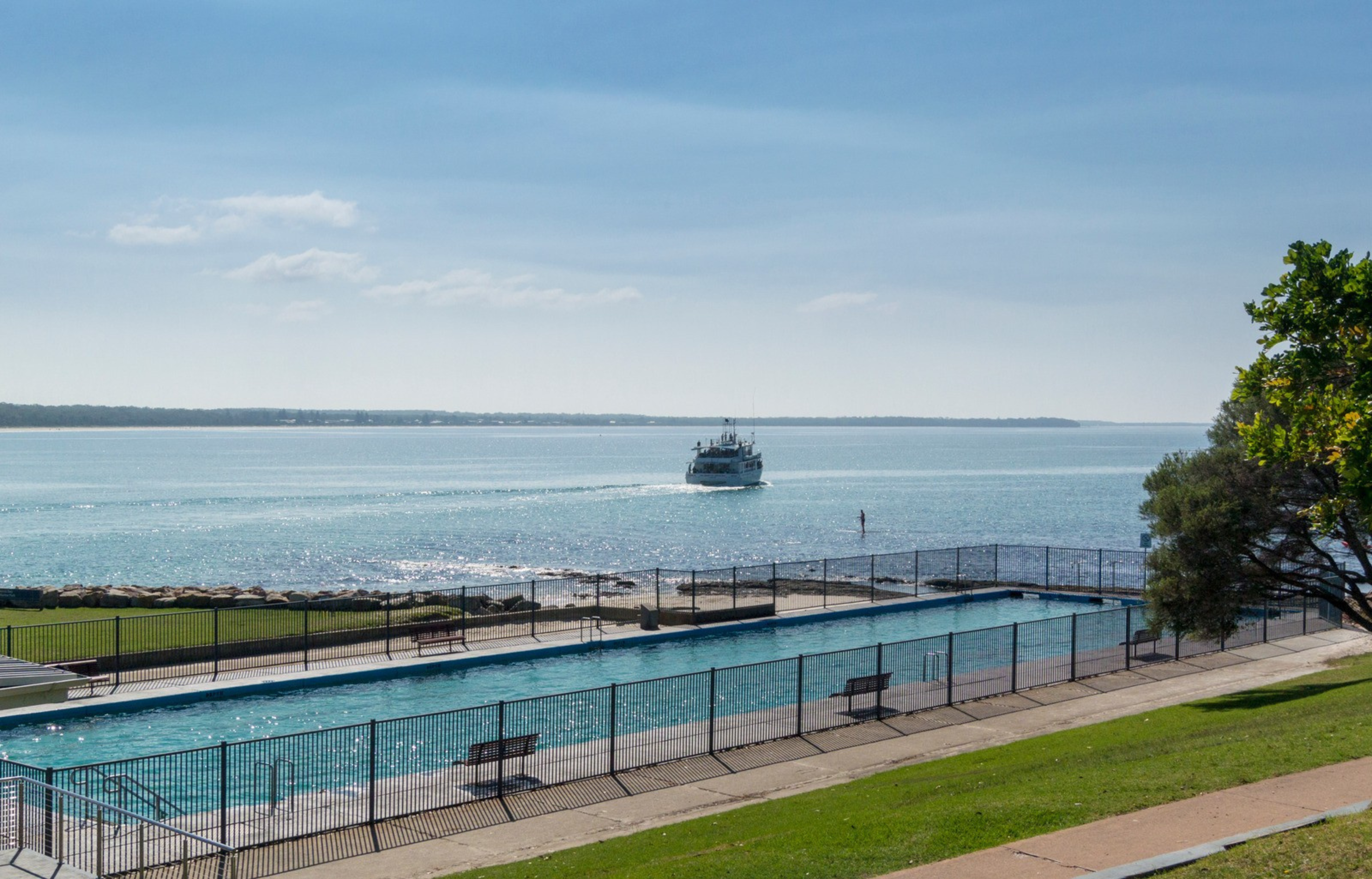 Huskisson pic for Website_Main Page